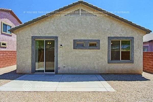 Building Photo - 9848 E Escondido Ave