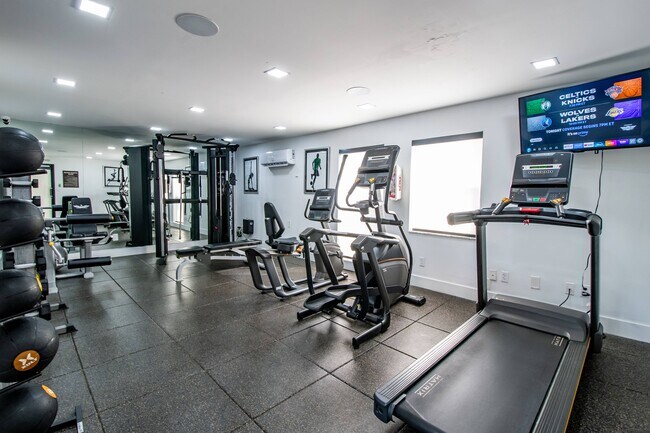 Building Photo - Legacy at Pinecrest