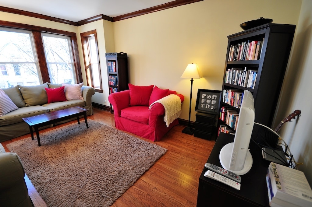 Building Photo - 4132 N Mozart St