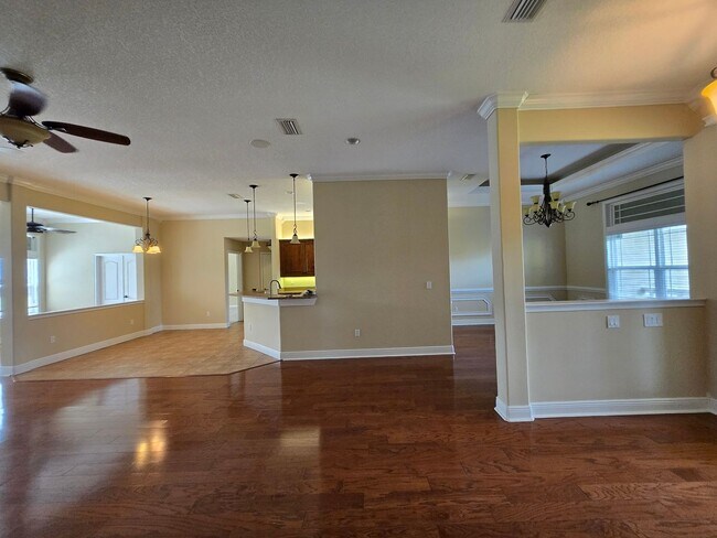 Building Photo - Gorgeous 4-Bedroom Home with Office, Pool,...