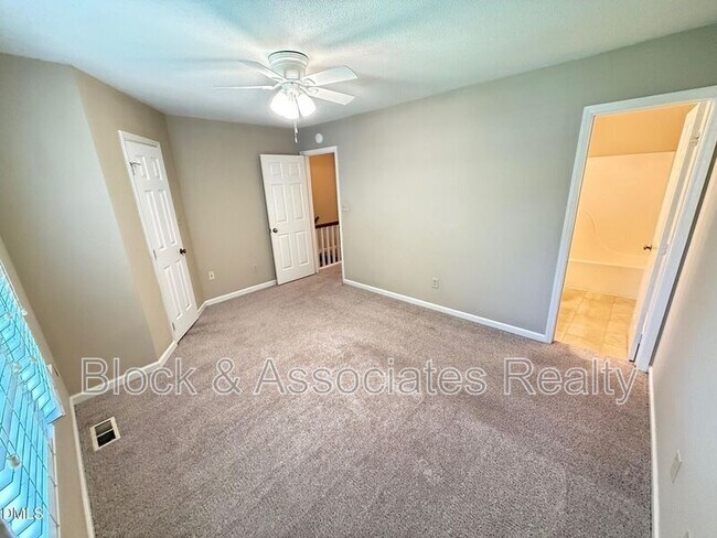 Building Photo - 120 Greenmont Ln