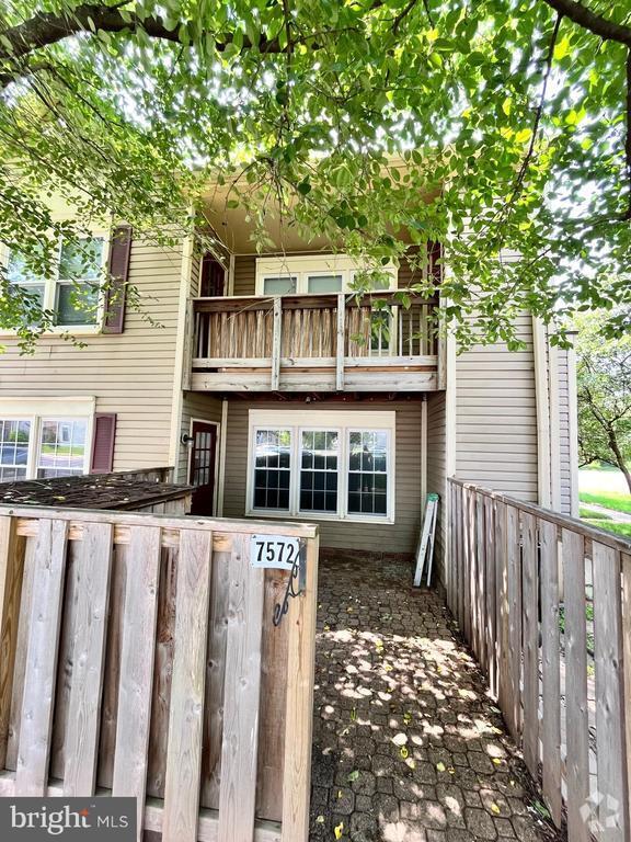 Building Photo - 7572 Belle Grae Dr