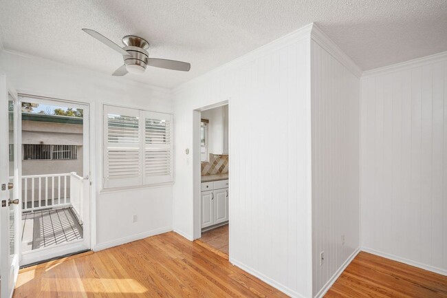 Building Photo - 11248 La Maida St