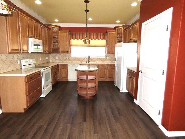 Building Photo - Two Story Townhome Clermont Yacht Club