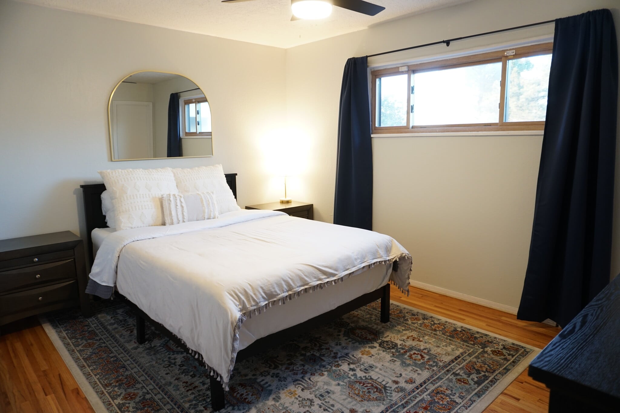 Master bedroom - 10108 Chapala Ct NE