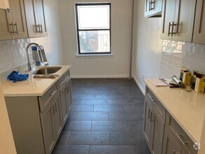 Building Photo - 1 bedroom in BRONX NY 10468