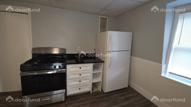 Building Photo - 17 Wachusett St