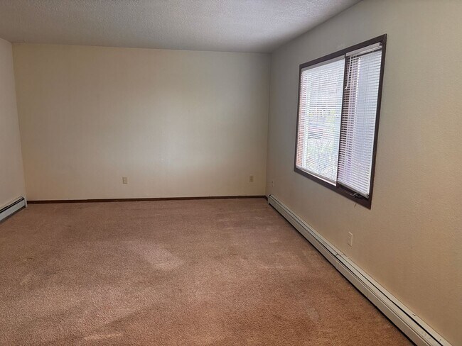 Building Photo - 7340 Bearfoot Cir