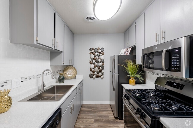 Interior Photo - Oasis at Scottsdale