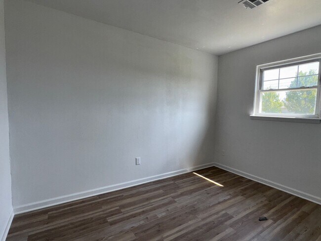 Building Photo - 1749 SW 12th- COMING SOON!!