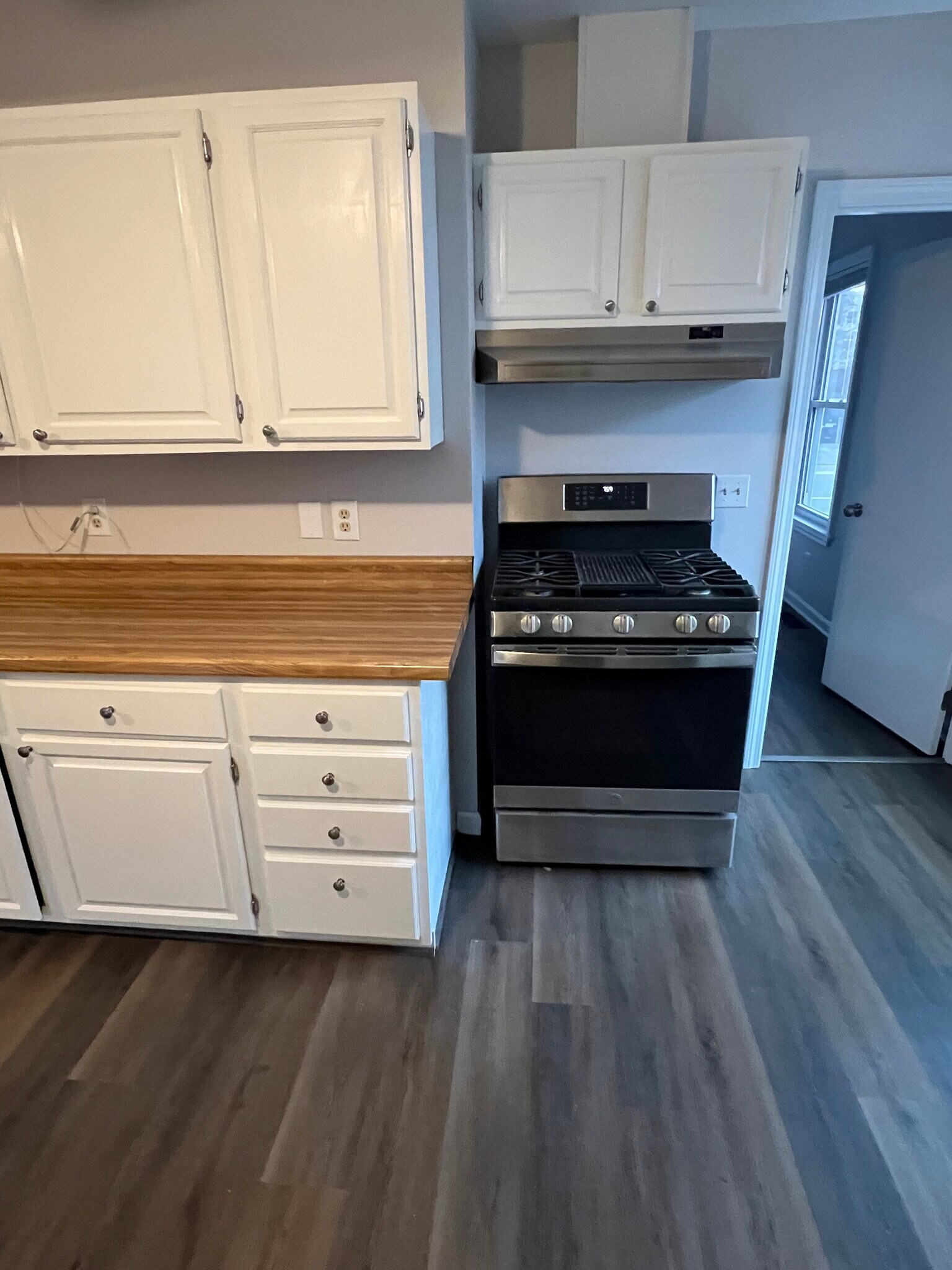 Building Photo - 45 Middle St