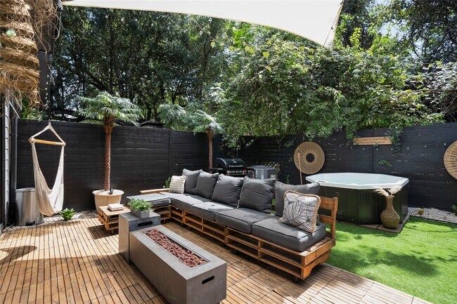 Building Photo - 3802 Buck St