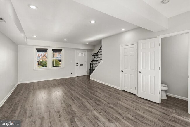 Building Photo - 5105 New Hampshire Ave NW