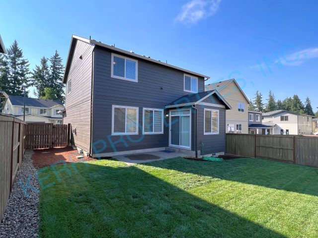 Building Photo - FREE RENT! Charming 3-Bed Home with 2.5 Baths in Serene Happy Valley – 1609 Sq Ft of Comfort!