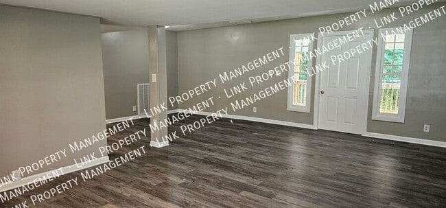 Building Photo - COMING SOON!  RENT TO OWN!  Renovated 3 Be...
