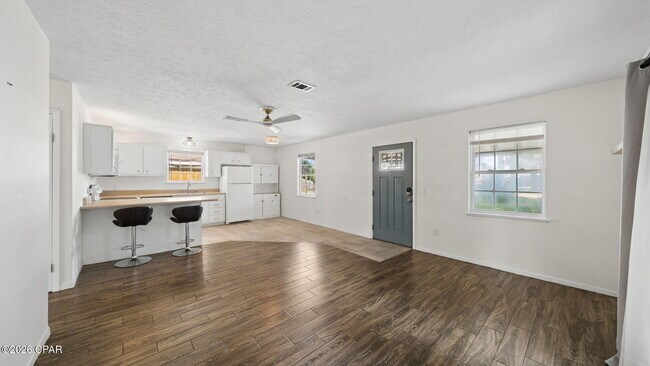 Building Photo - 3926 Sabal St