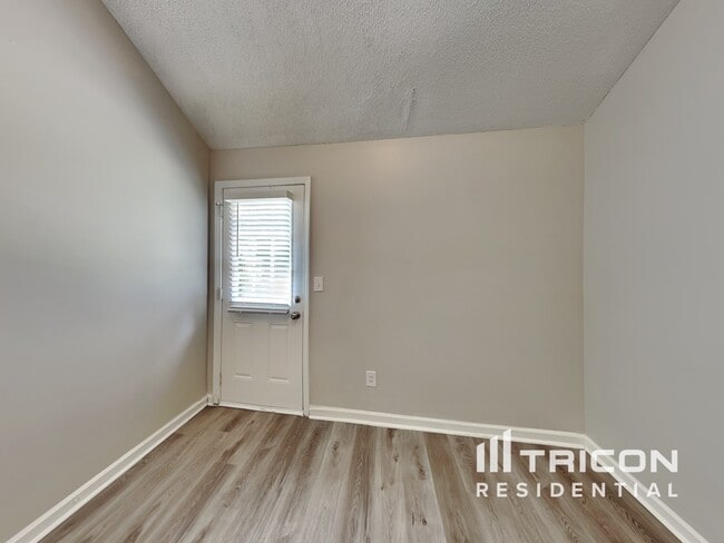 Building Photo - 2605 Thunder Basin Way