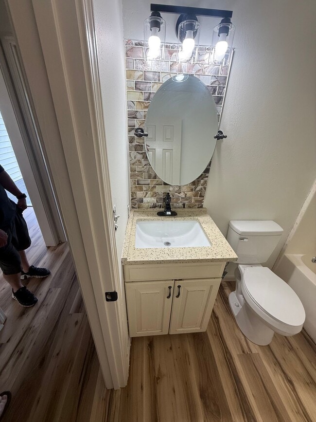 Building Photo - 103 Pinebark Ln