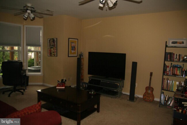 Building Photo - 20925 Cheyenne Terrace