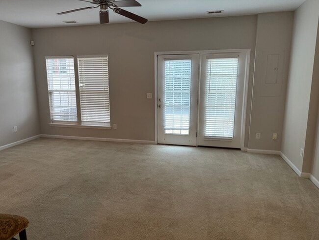 Building Photo - 3904 Christine Ln