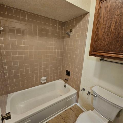 Building Photo - 1510 Cherrycrest Ln