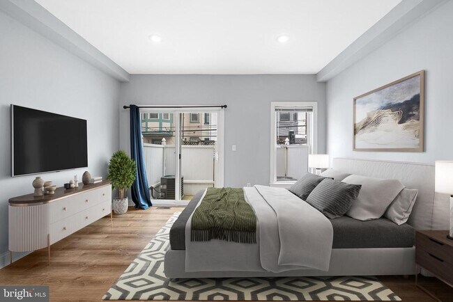 Building Photo - 2339 Catharine St