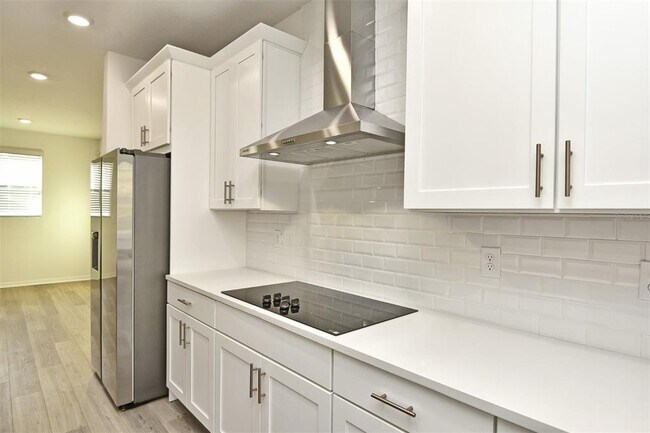 Building Photo - 2948 Voyager Ave