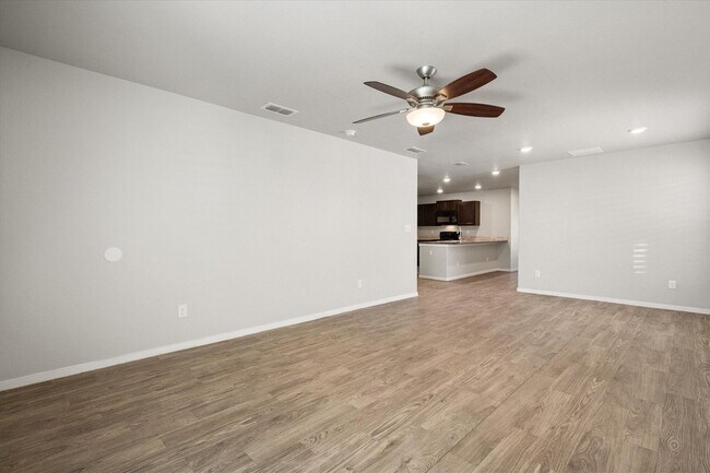 Building Photo - 14409 Avenue X