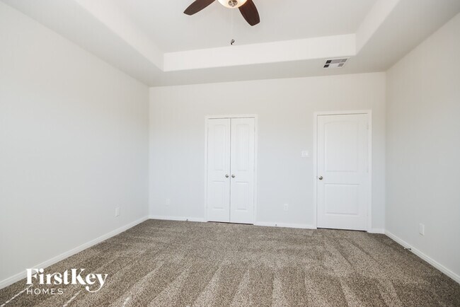 Building Photo - 26028 Babe Ruth Dr