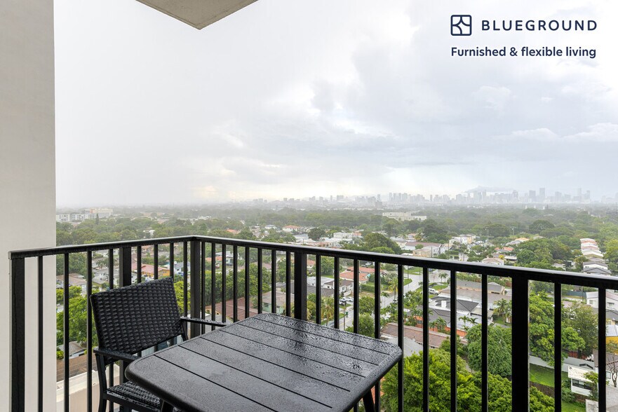 Building Photo - 1501 SW 37th Ave