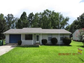 Building Photo - Charming 3 bedroom house for rent August 6, 2026, w/ a garage and privacy fenced back yard for $1...