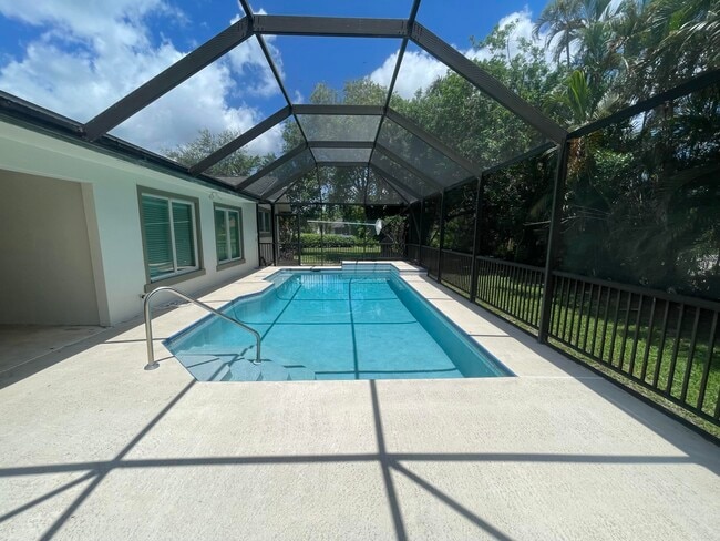 Building Photo - 11737 Inverness Cir