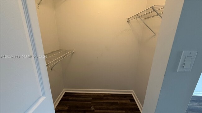 Building Photo - 1174 Coral Club Dr