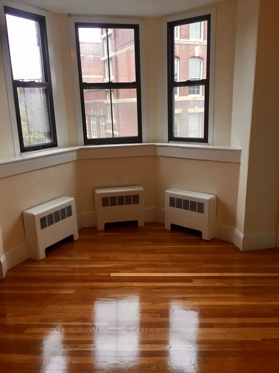 Building Photo - 145 Arlington St