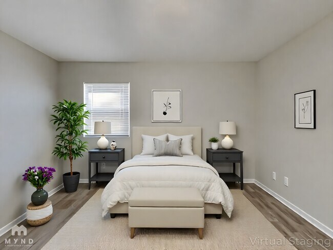 Building Photo - 5575 Oglesby Rd