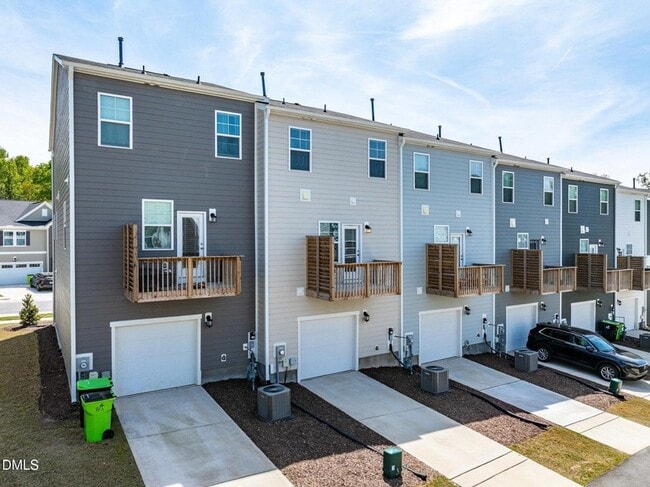 Building Photo - 1838 Woodall Crest Dr
