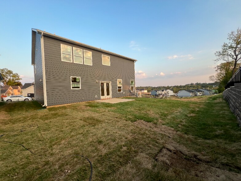 Building Photo - 5401 Zinnia Ln