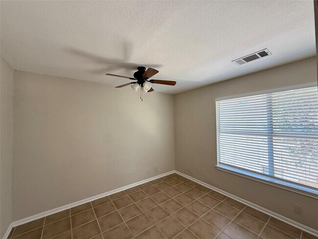 Building Photo - 3953 Canyon Glen Cir