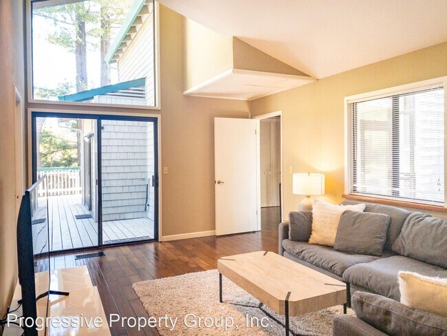 Building Photo - 4 br, 2.5 bath House - 5561 Yerba Buena Road