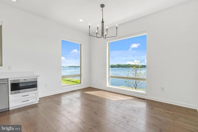 Building Photo - 3213 Birchview Walk