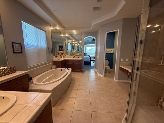 Building Photo - Stonebrook Estates-3 Bedrooms, 3351 SQFT of Luxury & Entertainment