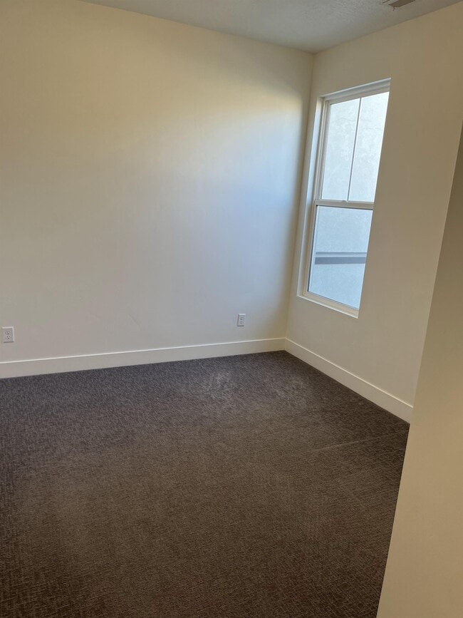 Building Photo - 10744 S Porcini Dr