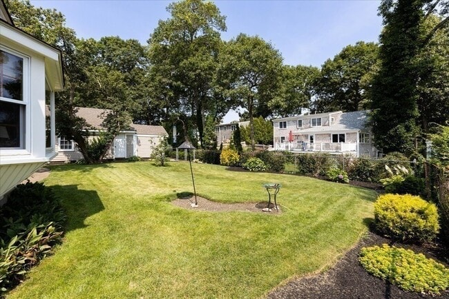 Building Photo - 40 English St