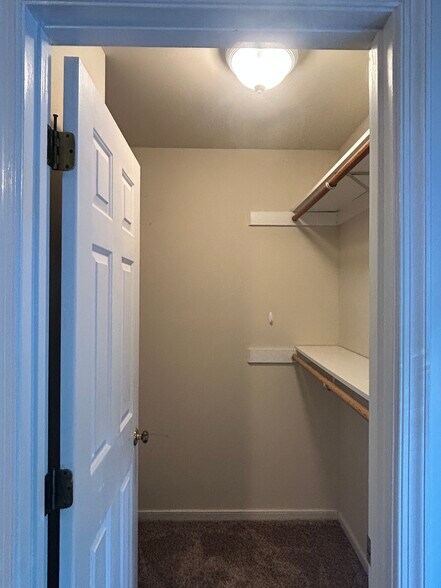 Building Photo - 2716 Schooner Ct