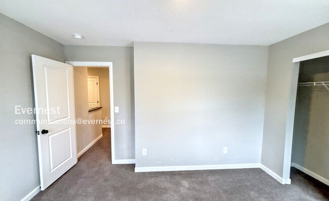 Building Photo - 6149 Jadwinn Dr