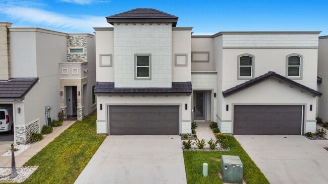 Building Photo - 2229 Corales St