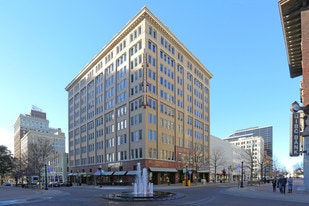Building Photo - Mayo 420