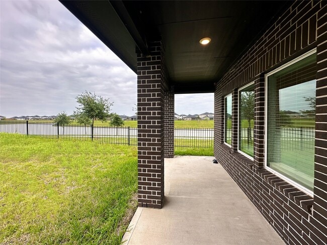 Building Photo - 29402 Ella Larchmont Ct