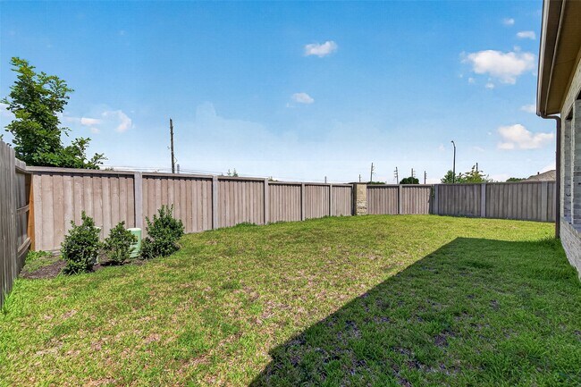 Building Photo - 16118 Cottontail Burrow Ln