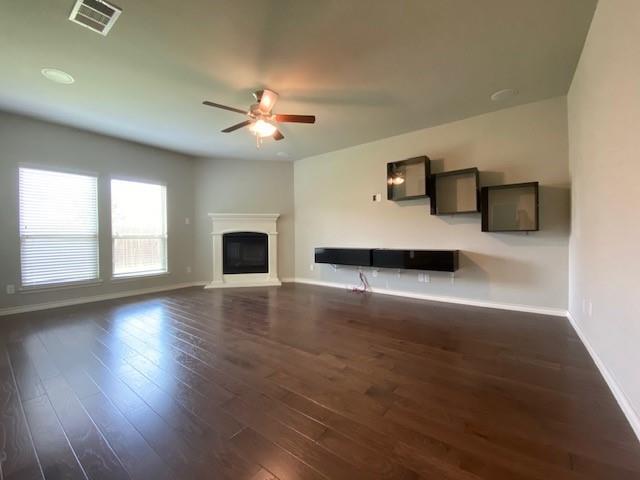 Building Photo - 913 Dickens Dr